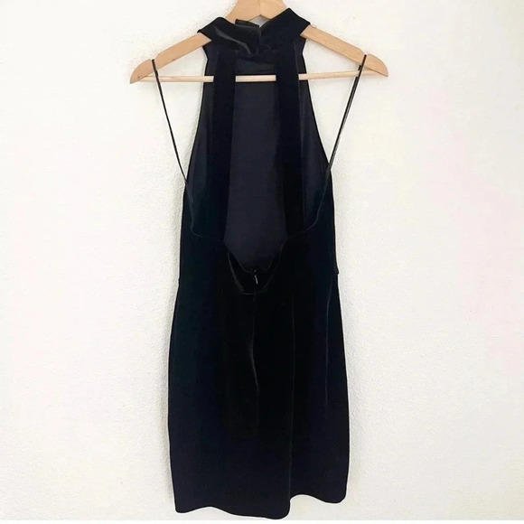NWT Miss Selfridge Black Mini Velvet Mock Neck Dress, Size 6 - Picture 4 of 9